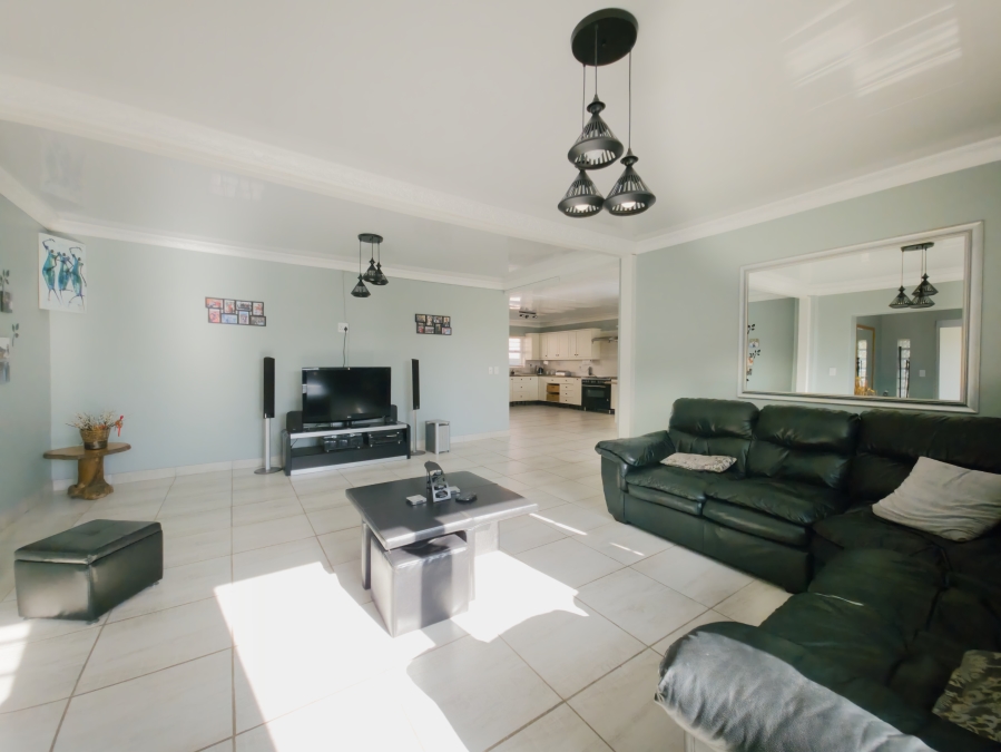 5 Bedroom Property for Sale in Hawston Western Cape
